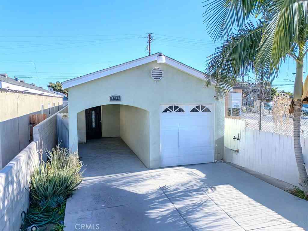 Homes For Sale - 8632 S Fir Avenue<br/> Los Angeles, CA 90002