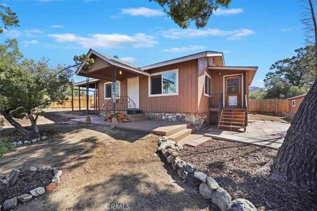 Homes For Sale - 69777 Sugarloaf Avenue<br/> Mountain Center, CA 92561