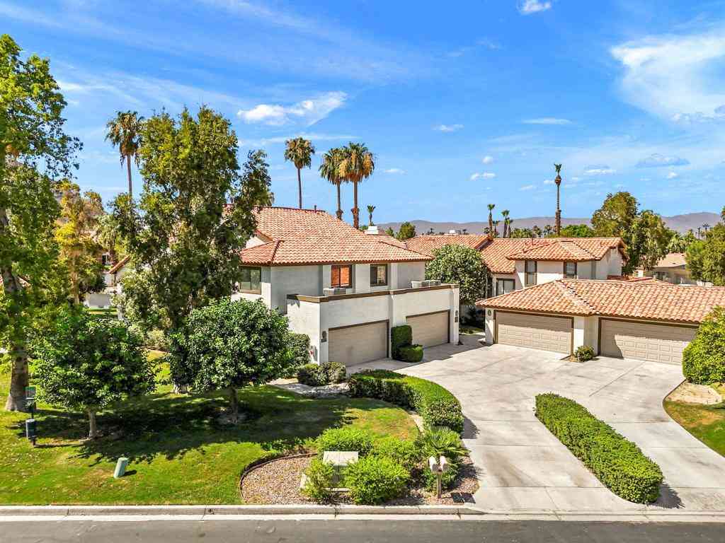 Condo For Rent - 79822 Olympia Fields<br/> La Quinta, CA 92253