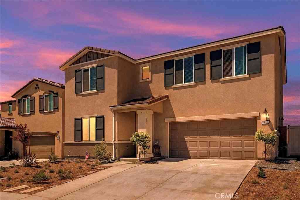 Homes For Sale - 19409 Brush Creek Way<br/> Lake Elsinore, CA 92532