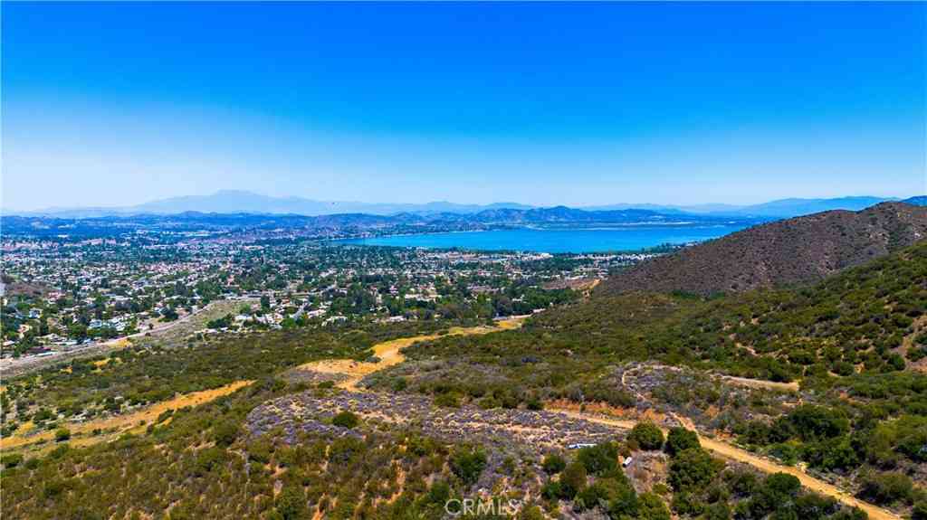 Vacant Land For Sale - Leach Canyon Rd<br/> Lake Elsinore, CA 91770