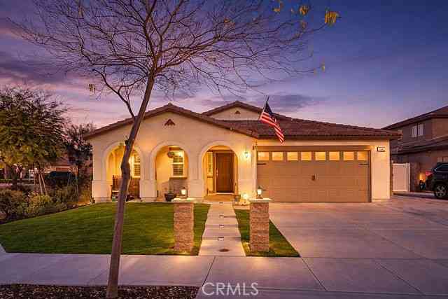 Homes For Sale - 1342 Anthem Place<br/> Hemet, CA 92543