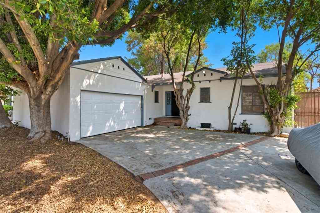 Homes For Sale - 10022 Burnet Ave<br/> San Fernando, CA 91345