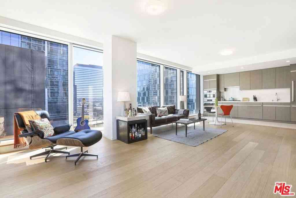 Condo For Sale - 889 Francisco Street #909<br/> Los Angeles, CA 90017