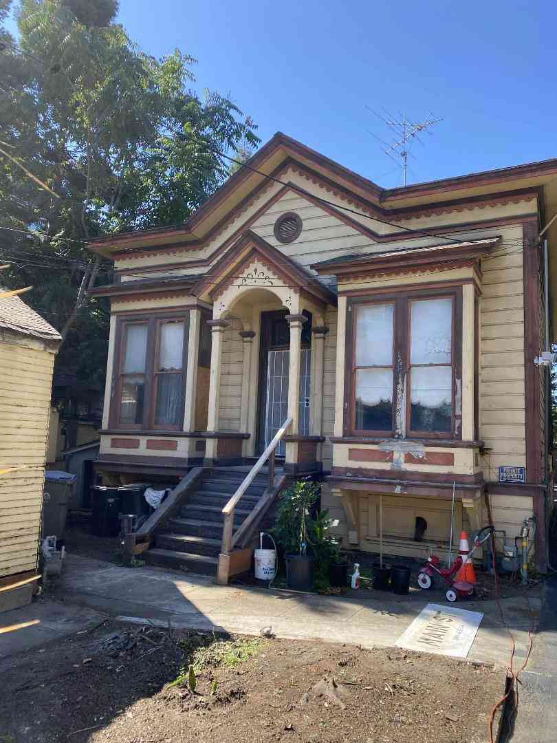 Homes For Sale - 417 Stockton Avenue<br/> San Jose, CA 95126
