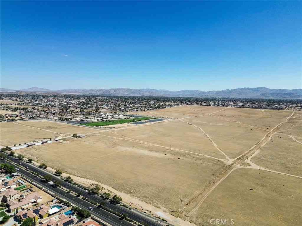 Vacant Land For Sale - 1 Apple Valley Road<br/> Apple Valley, CA 92308