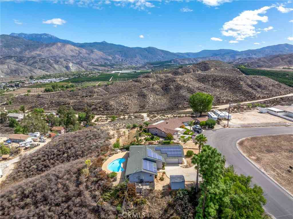 Homes For Sale - 26320 Rim Road<br/> Hemet, CA 92544