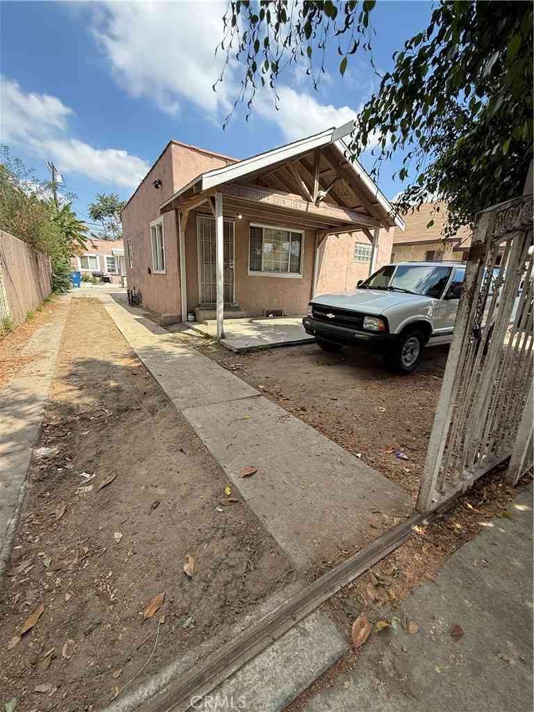 Multifamily For Sale - 1141 East 50th Street<br/> Los Angeles, CA 90011
