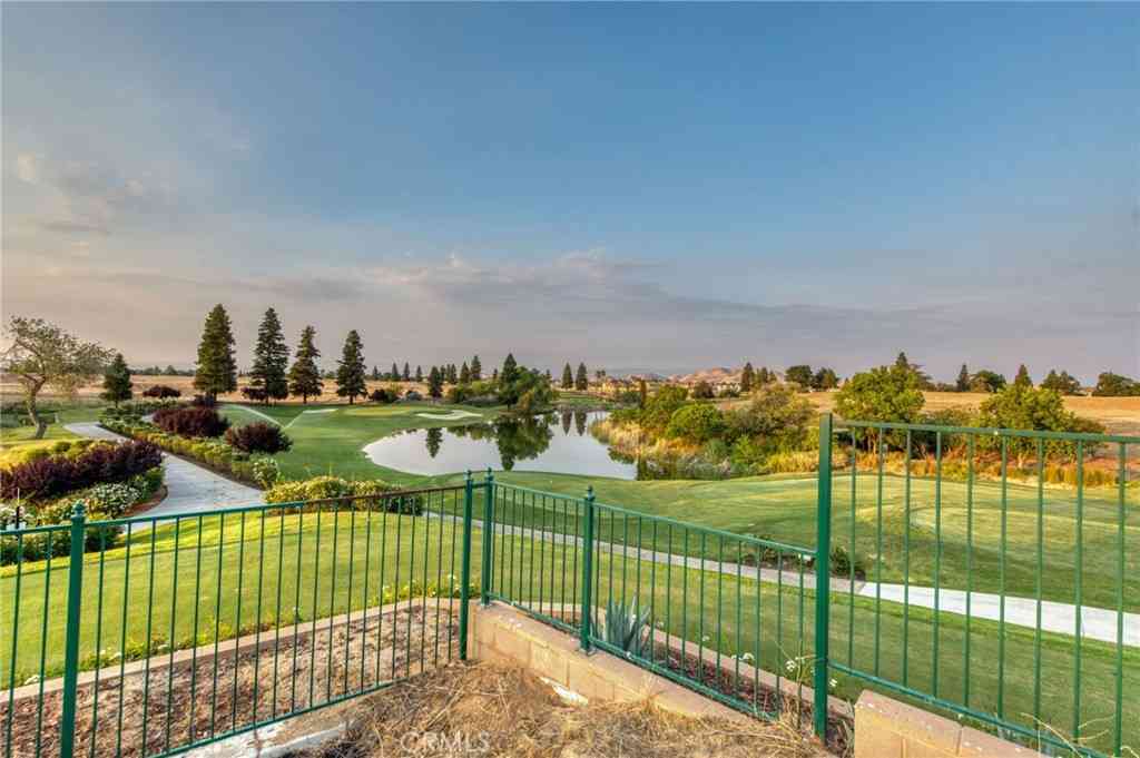 Vacant Land For Sale - 2490 E Copper Ridge Drive<br/> Fresno, CA 93730