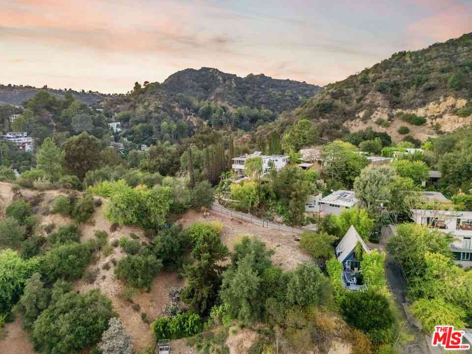 Vacant Land For Sale - 10220 Scenario Lane<br/> Los Angeles, CA 90077