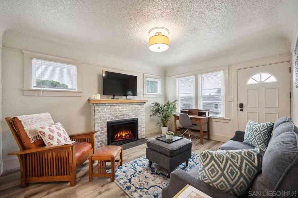 Homes For Rent - 2147 Guizot<br/> San Diego, CA 92107