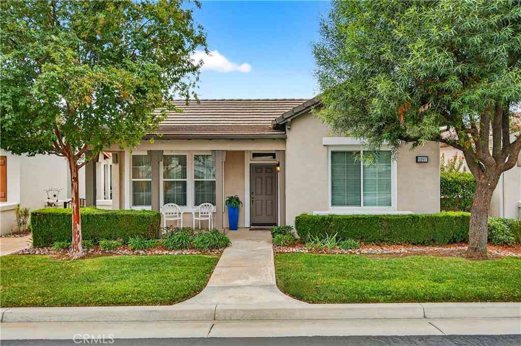 Homes For Sale - 8197 Doral Lane<br/> Hemet, CA 92545
