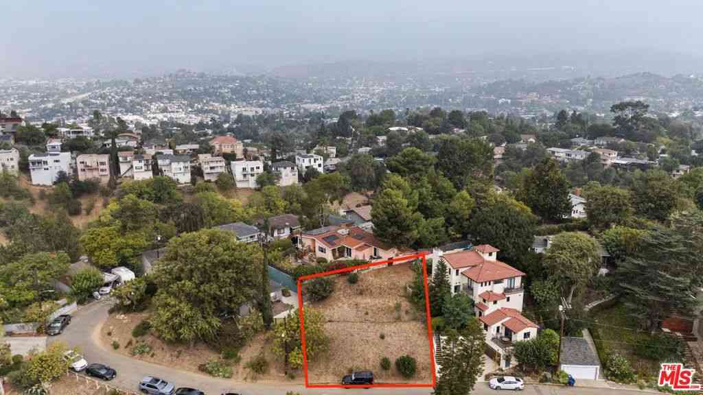 Vacant Land For Sale - 811 N Oneonta Drive<br/> Los Angeles, CA 90065
