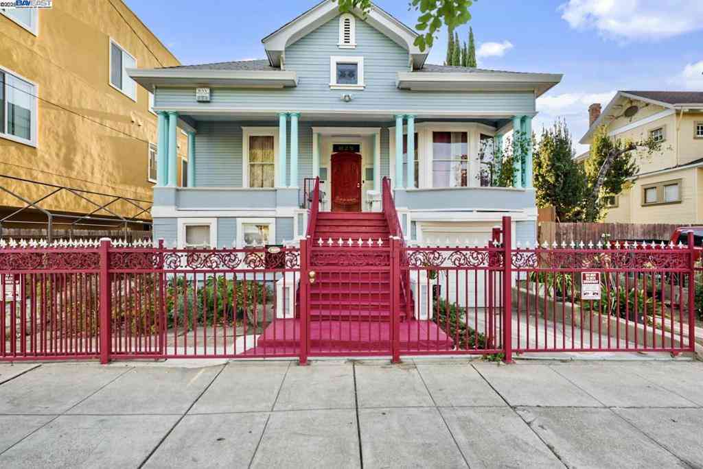 Homes For Sale - 825 N San Joaquin Street<br/> San Joaquin County, Stockton, CA 95202