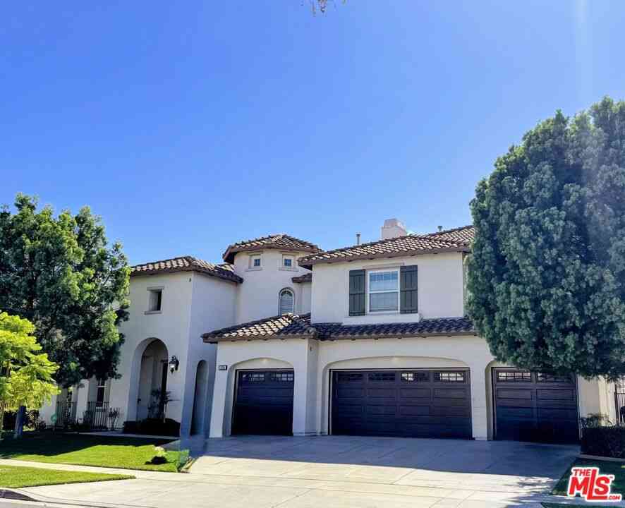 Homes For Sale - 1236 Kendrick Court<br/> Corona, CA 92881