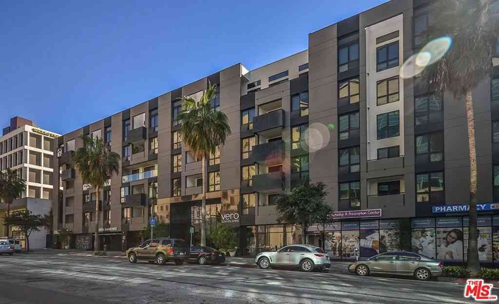 Condo For Rent - 1234 Wilshire Boulevard #322<br/> Los Angeles, CA 90017