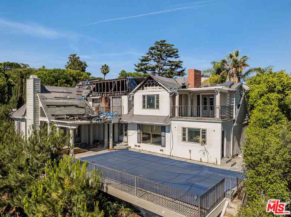 Homes For Sale - 991 Bel Air Road<br/> Los Angeles, CA 90077