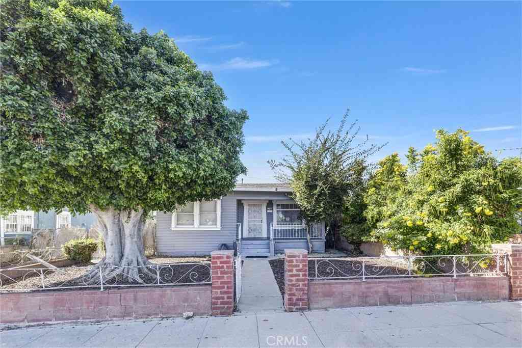 Homes For Sale - 1143 S Grande Vista<br/> Los Angeles, CA 90023