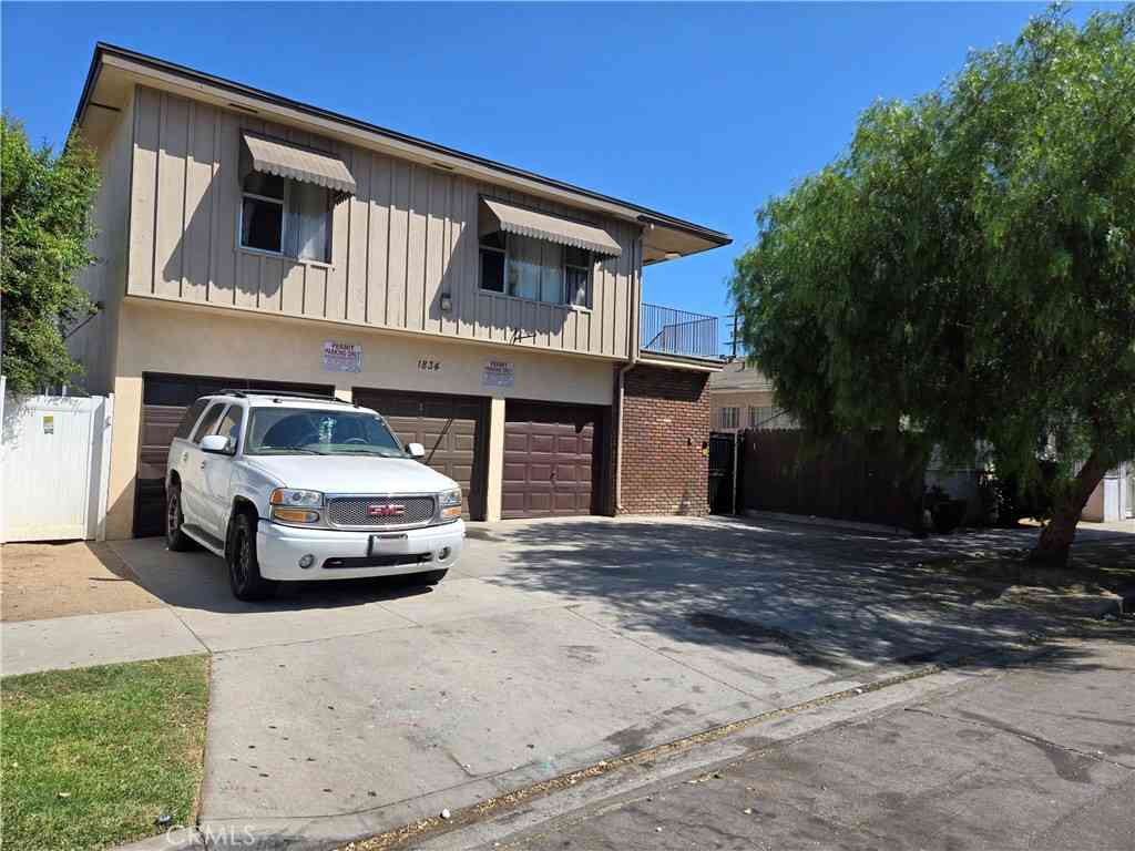 Condo For Rent - 1834 Pine Avenue #5<br/> Long Beach, CA 90806