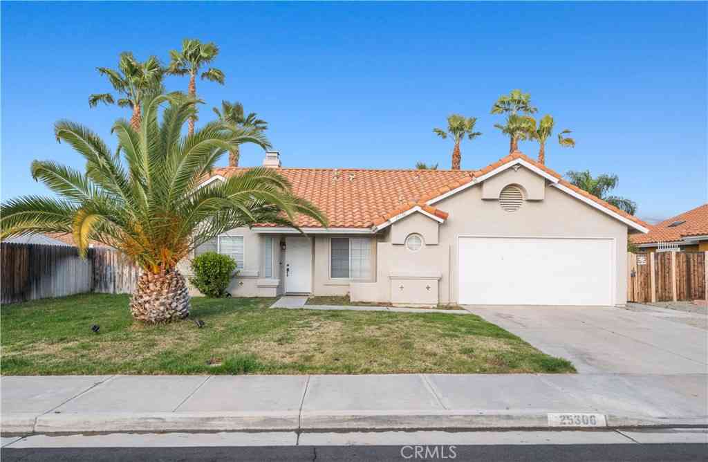 Homes For Sale - 25306 Howard<br/> Hemet, CA 92544