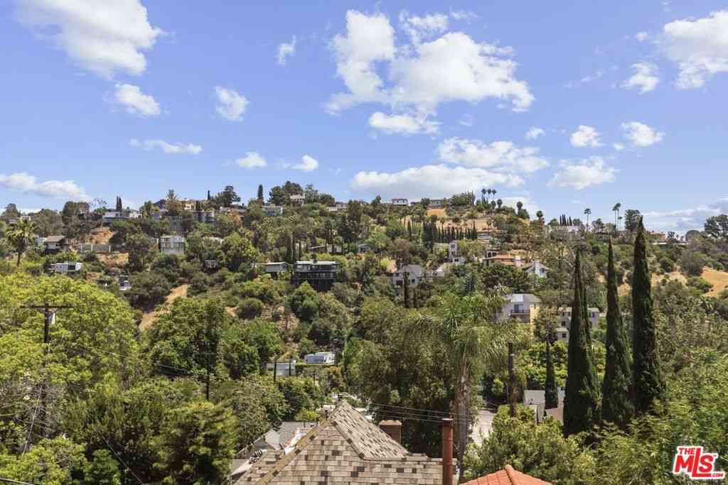 Homes For Sale - 5940 Manola Way<br/> Los Angeles, CA 90068