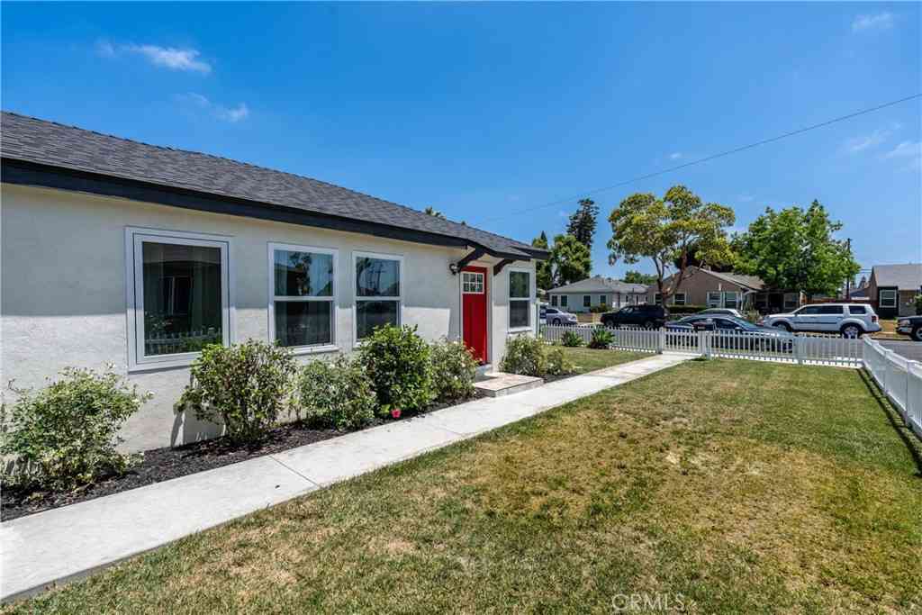 Multifamily For Rent - 2241 Grand Ave<br/> Long Beach, CA 90815