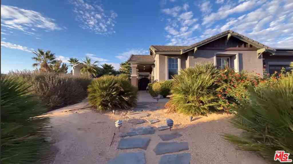 Homes For Sale - 6223 W Avenue J12<br/> Lancaster, CA 93536