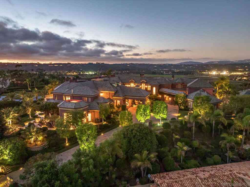Homes For Sale - 5893 Winland Hills Dr<br/> Rancho Santa Fe, CA 92067