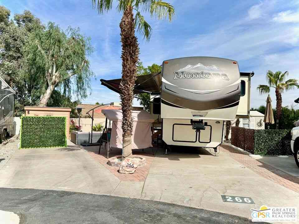 Mobile Home For Rent - 69801 Ramon Road #266<br/> Cathedral City, CA 92234