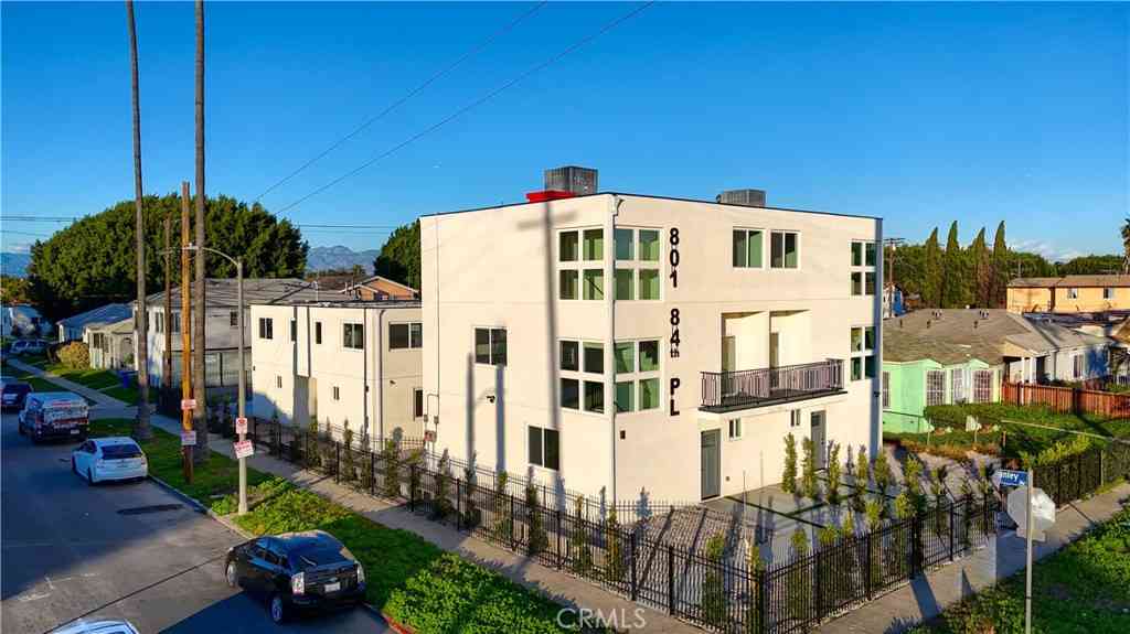 Multifamily For Sale - 801 E 84th Place<br/> Los Angeles, CA 90001