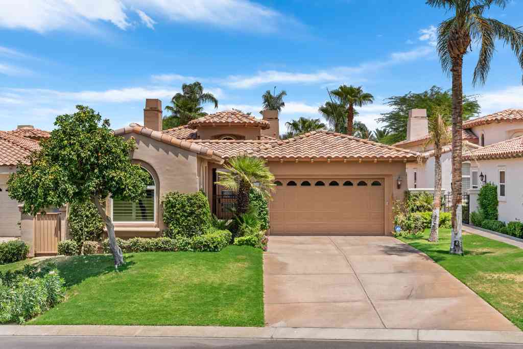 Homes For Sale - 49360 W Mission Drive W<br/> La Quinta, CA 92253