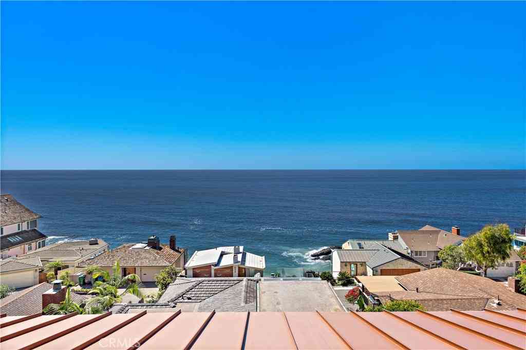 Condo For Rent - 2037 S Coast #11<br/> Laguna Beach, CA 92651