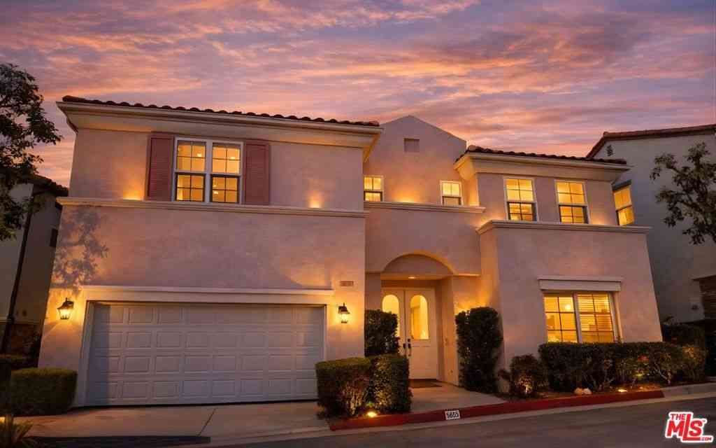 Homes For Rent - 5655 Como Circle<br/> Woodland Hills, CA 91367