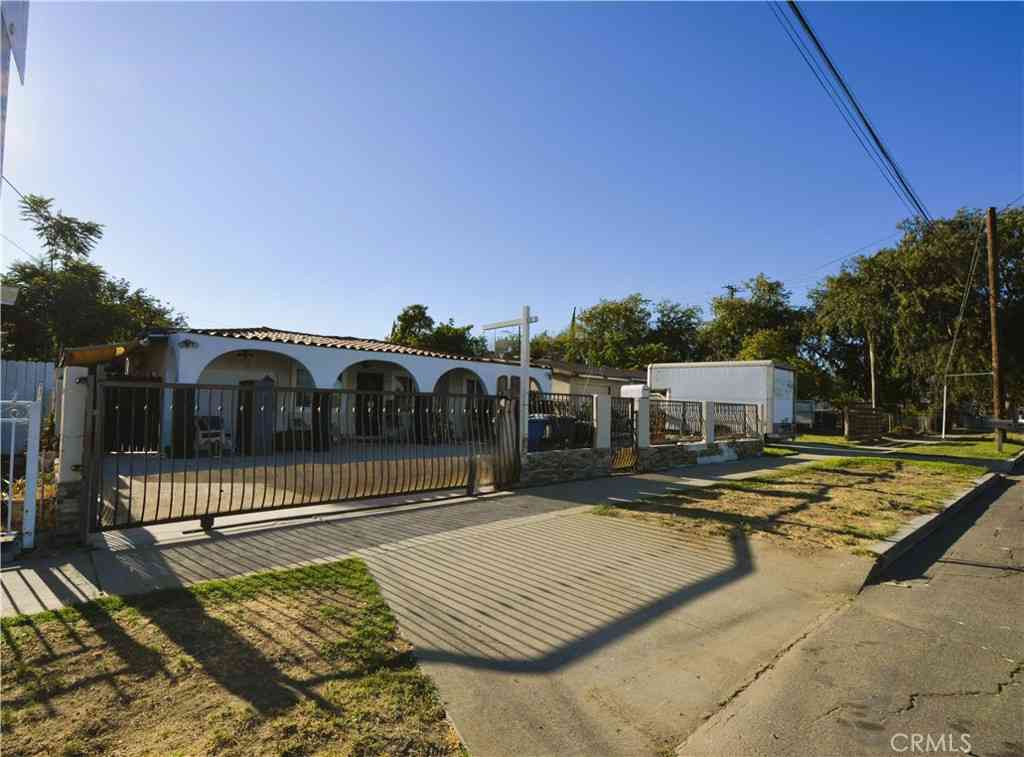 Homes For Sale - 1214 S Sultana<br/> Ontario, CA 91761