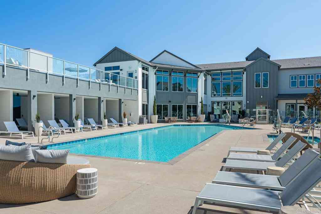 Townhouse For Rent - 2030 Calle Trebon #2<br/> Chula Vista, CA 91913
