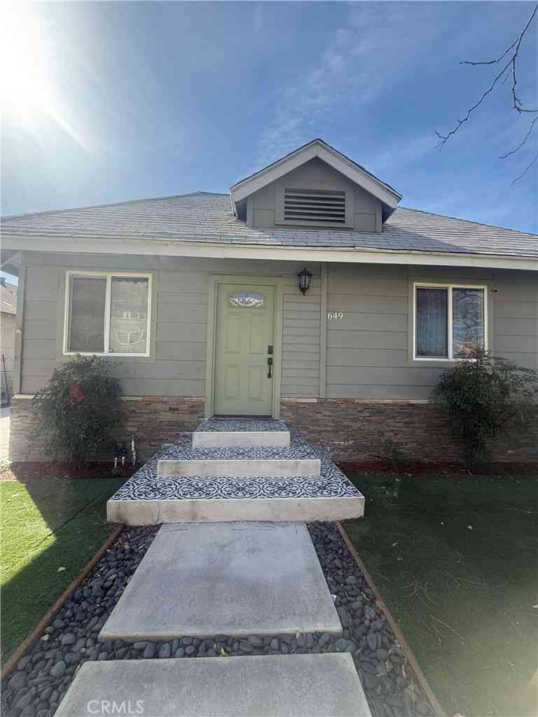 Homes For Sale - 649 Sixth<br/> San Bernardino, CA 92410