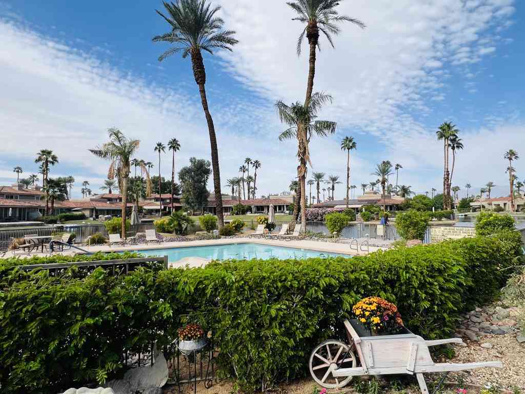 Condo For Sale - 165 Lake Shore Drive<br/> Rancho Mirage, CA 92270
