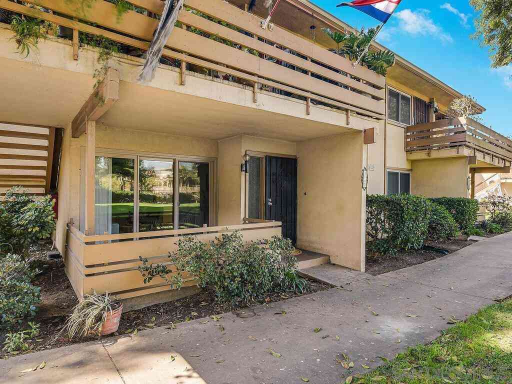 Condo For Sale - 4032 Valeta St #319<br/> San Diego, CA 92110