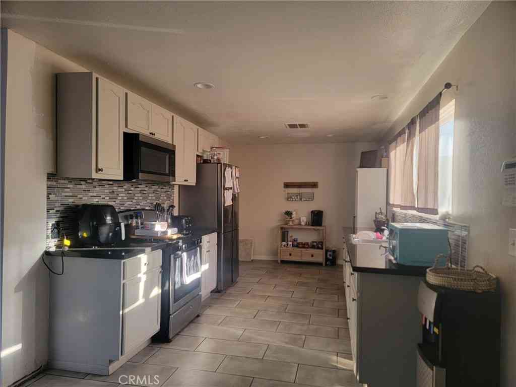 Homes For Sale - 1298 W 23rd<br/> San Bernardino, CA 92405