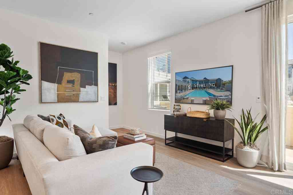 Townhouse For Rent - 2055 Paseo Belluno #2<br/> Chula Vista, CA 91913