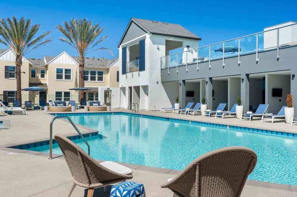 Townhouse For Rent - 2010 Avenida Senna #2<br/> Chula Vista, CA 91913