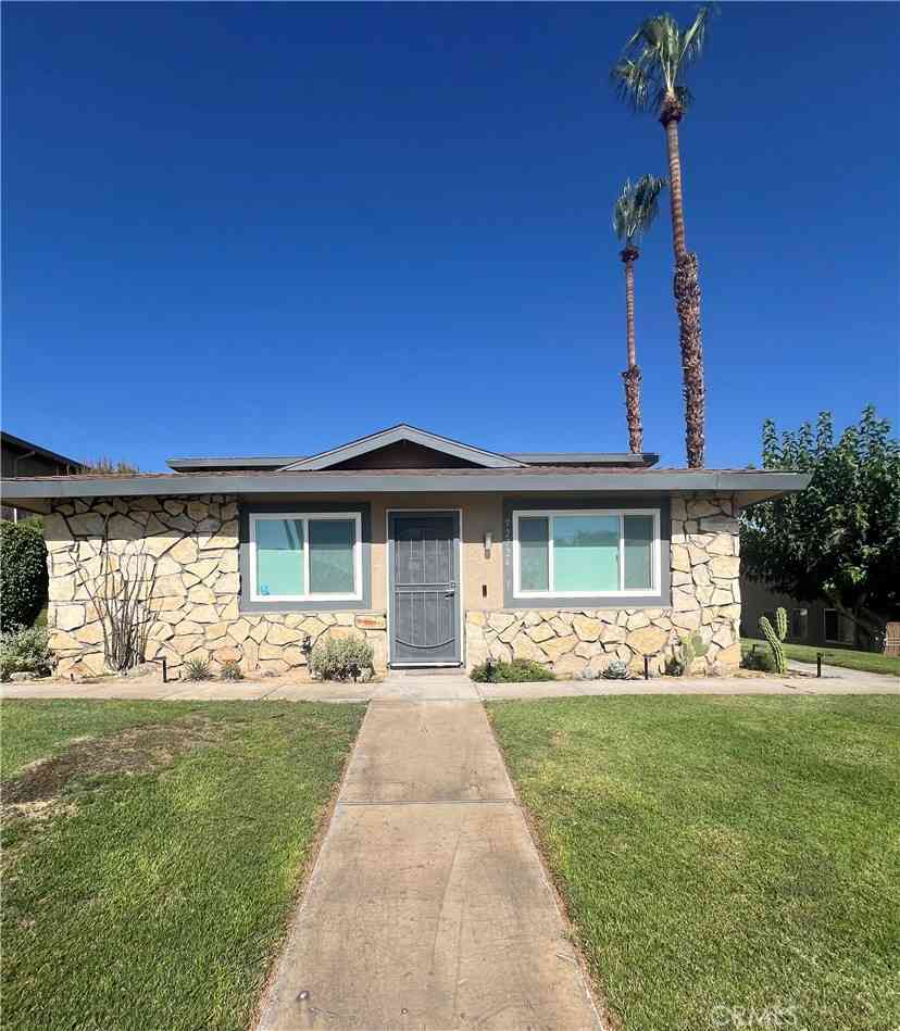 Condo For Rent - 72724 Eagle Road #1<br/> Palm Desert, CA 92260