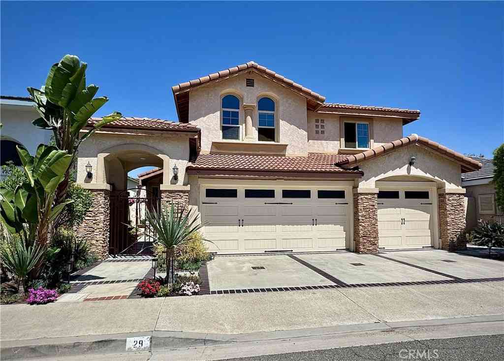 Homes For Sale - 29 Sandstone<br/> Irvine, CA 92604