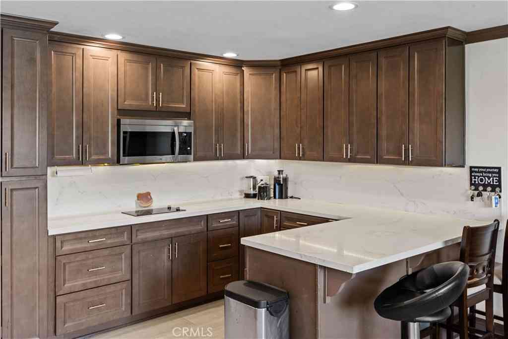 Condo For Sale - 24055 W Paseo Del Lago #253<br/> Laguna Woods, CA 92637