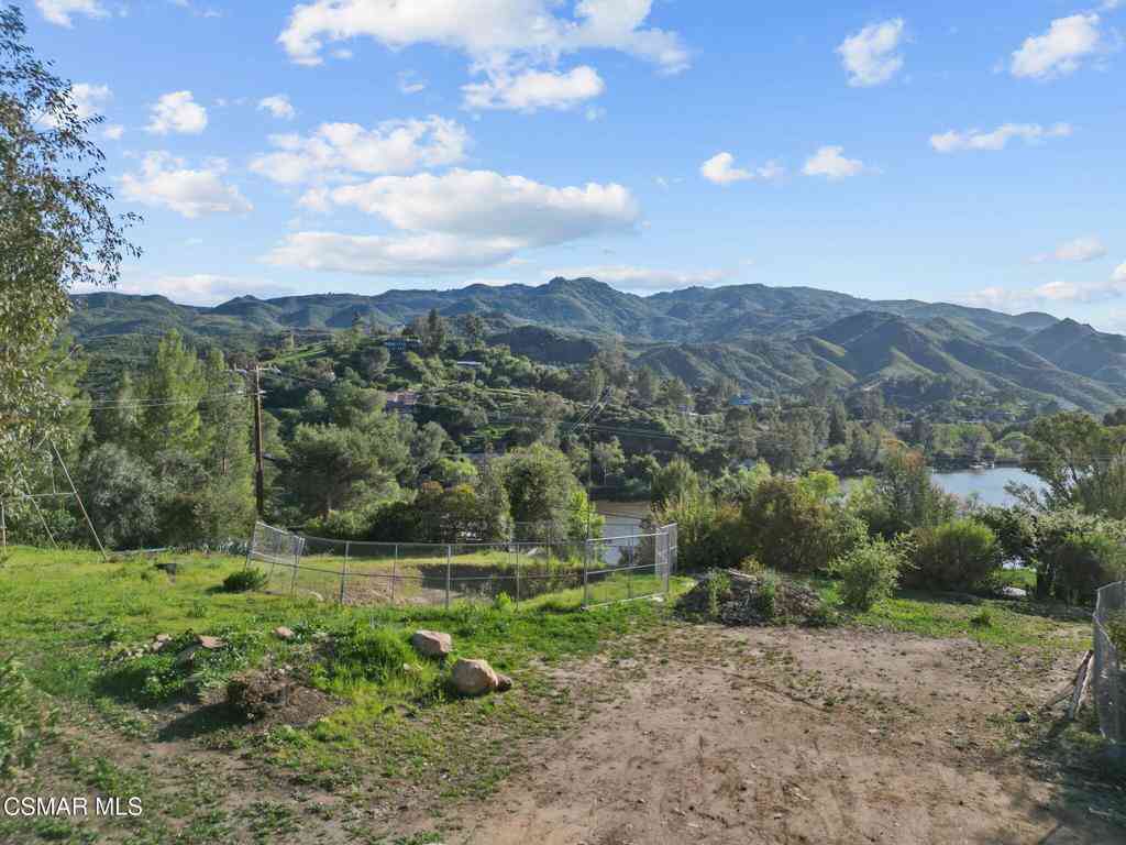 Vacant Land For Sale - 2239 Pinecrest Road<br/> Agoura Hills, CA 91301