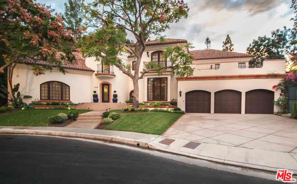 Homes For Rent - 12140 Summit<br/> Beverly Hills, CA 90210