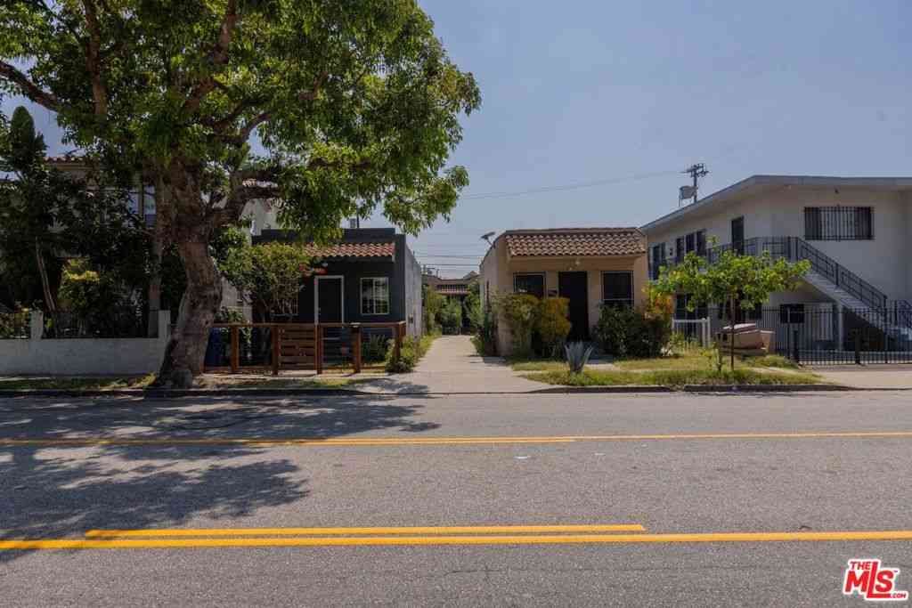 Homes For Sale - 2922 S Redondo Boulevard<br/> Los Angeles, CA 90016