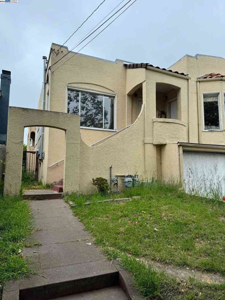 Multifamily For Sale - 2123 High St<br/> Oakland, CA 94601