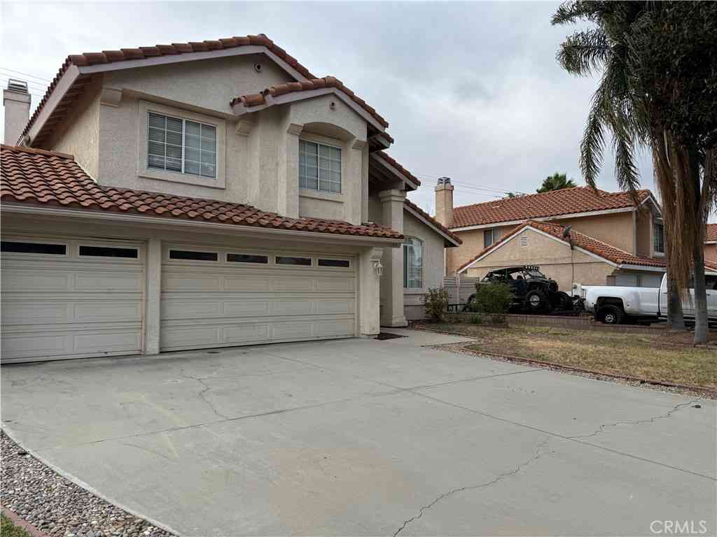Homes For Sale - 1145 Viento<br/> Hemet, CA 92543