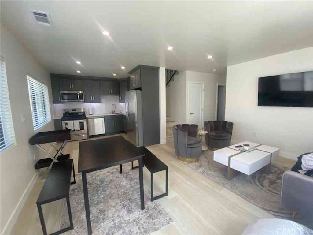 Homes For Rent - 6059 Riverton Avenue<br/> North Hollywood, CA 91606